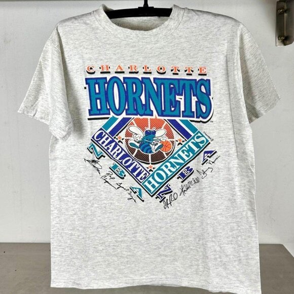 90S Charlotte Hornets NBA Basketball Single Stitch Retro Parent Outfit T-Shirt - Picture 1 of 5
